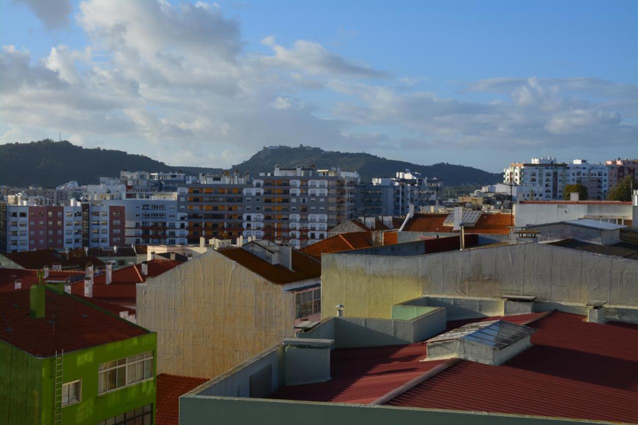 M&H Loft - Apartamento T2 Em เซตุบาล ภายนอก รูปภาพ