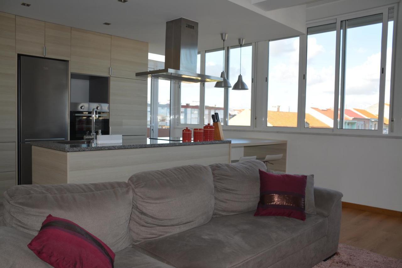 M&H Loft - Apartamento T2 Em เซตุบาล ภายนอก รูปภาพ