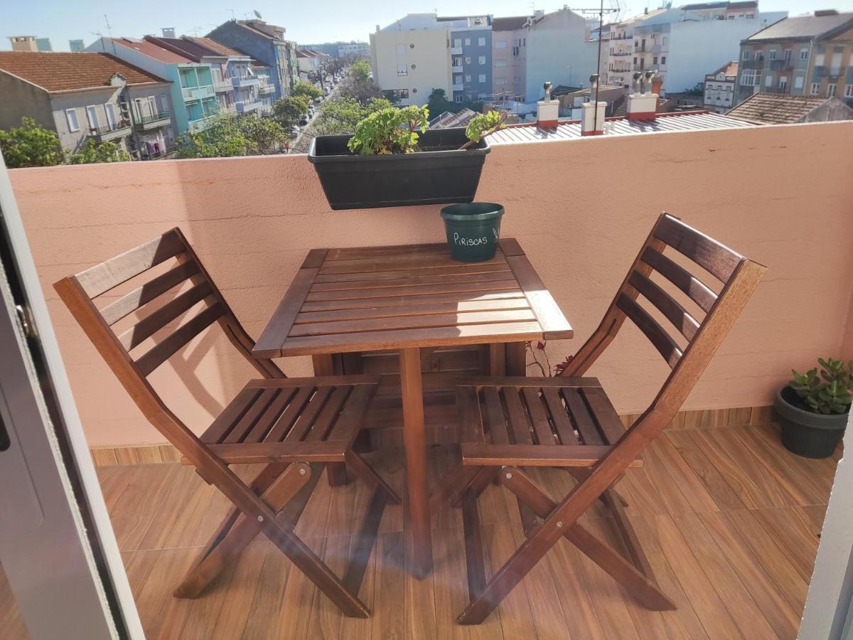 M&H Loft - Apartamento T2 Em เซตุบาล ภายนอก รูปภาพ