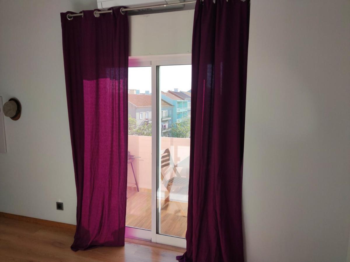 M&H Loft - Apartamento T2 Em เซตุบาล ภายนอก รูปภาพ