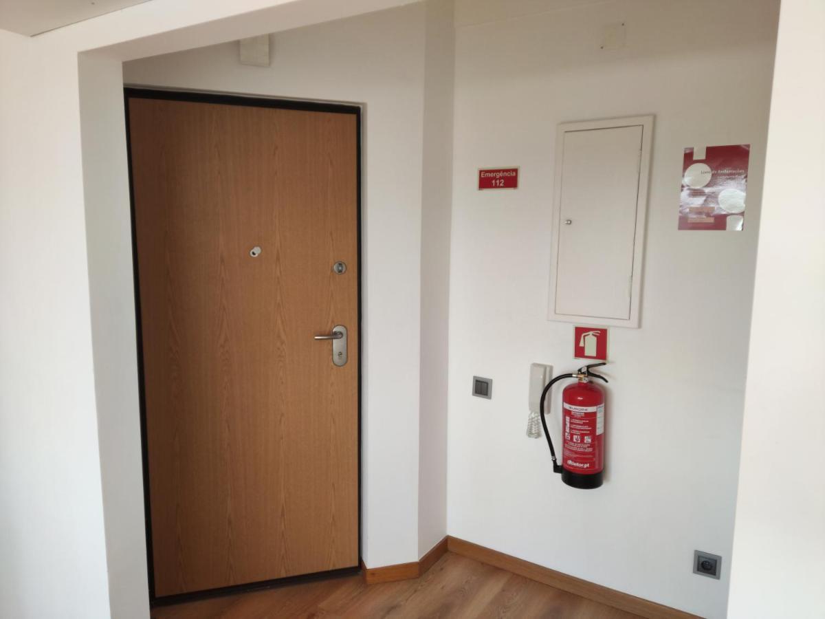 M&H Loft - Apartamento T2 Em เซตุบาล ภายนอก รูปภาพ