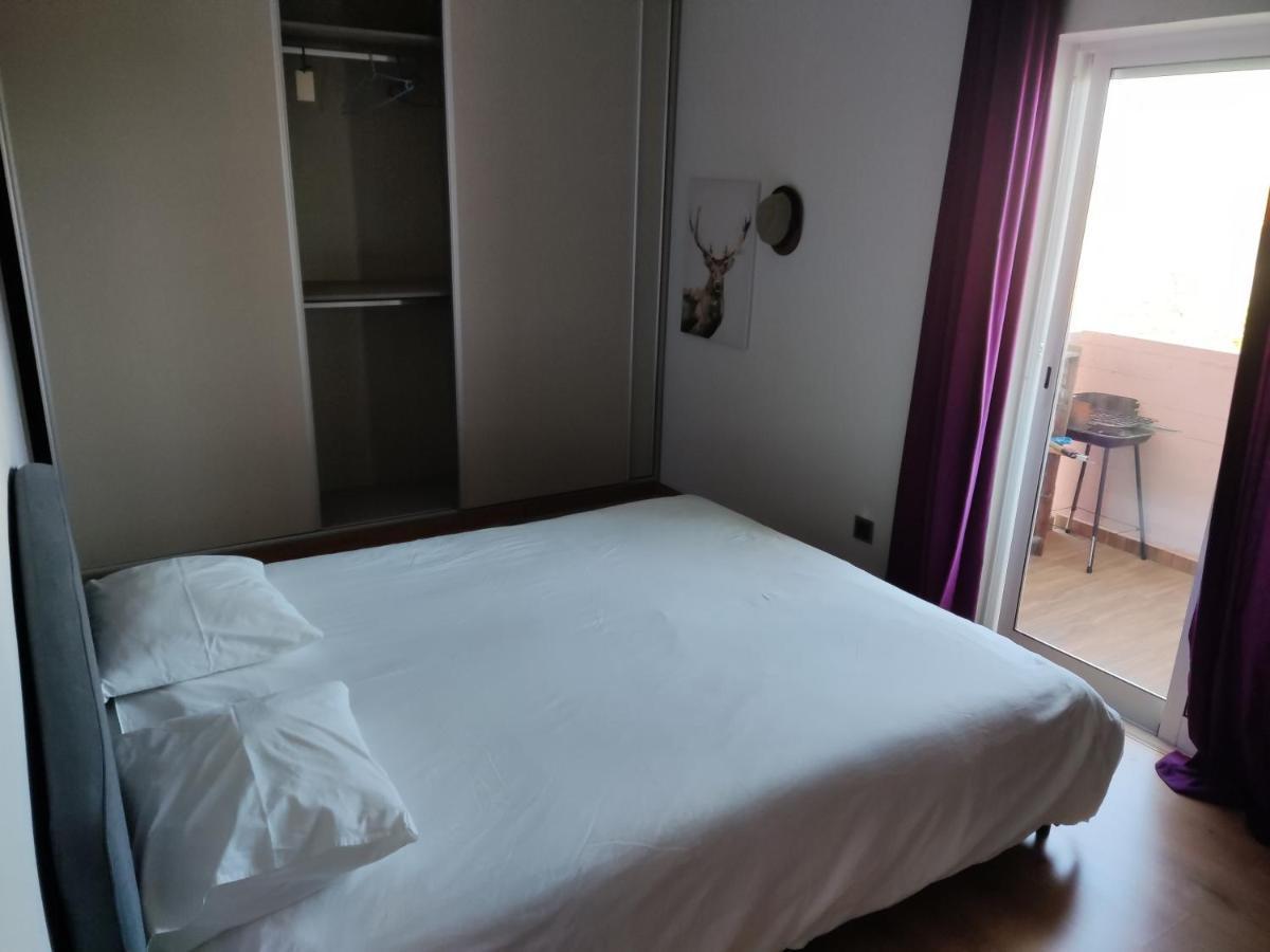 M&H Loft - Apartamento T2 Em เซตุบาล ภายนอก รูปภาพ